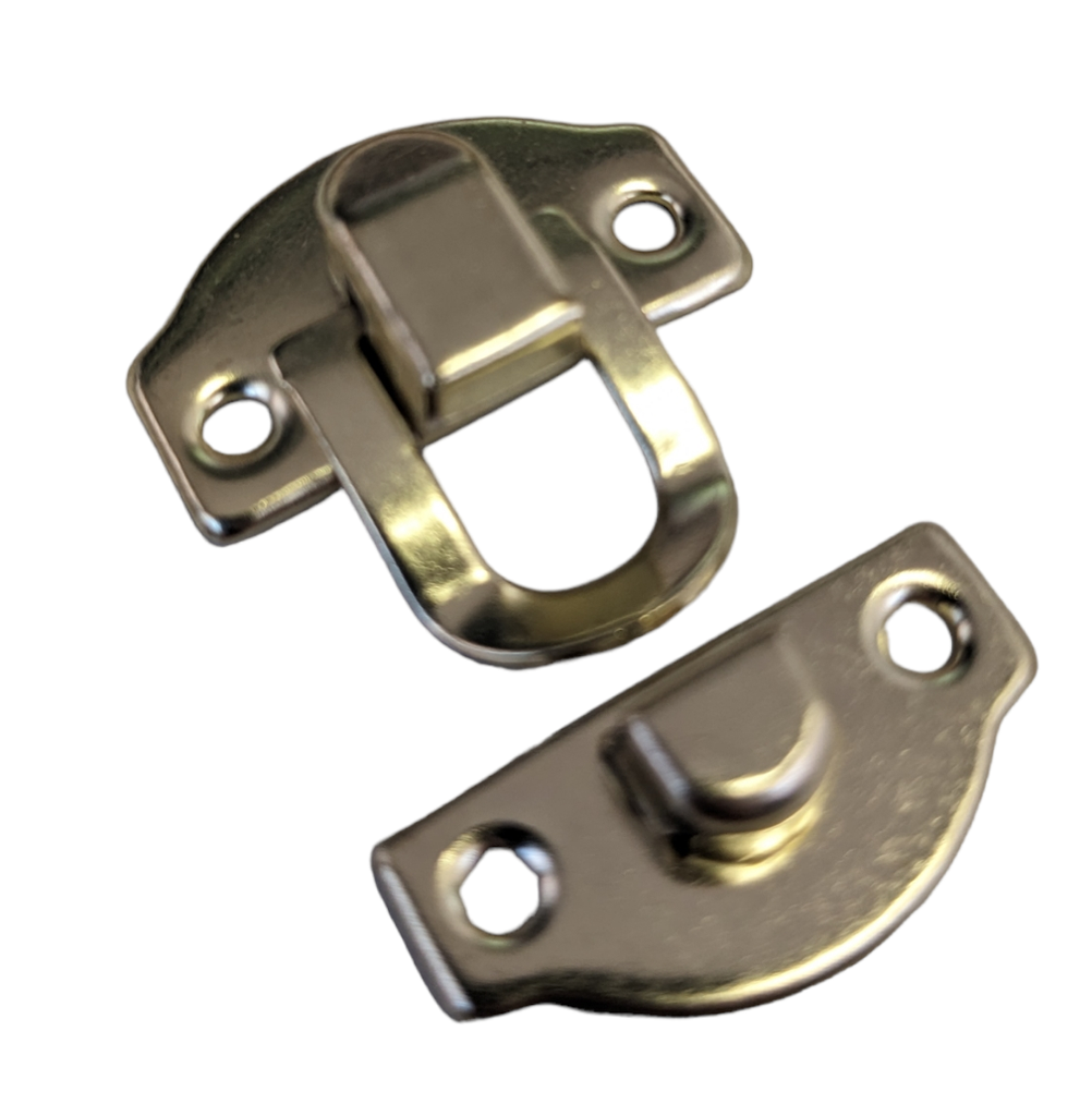 600HL | CIERRE ESTUCHE 27X25MM Hº LATONADO